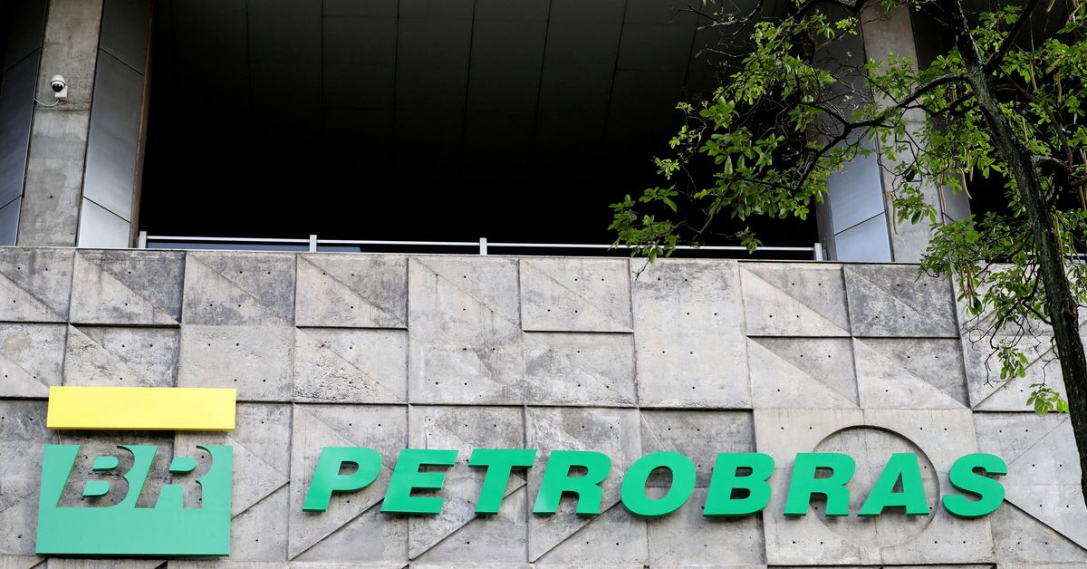 Brazil prosecutors seek halt to Petrobras payout that firm defends