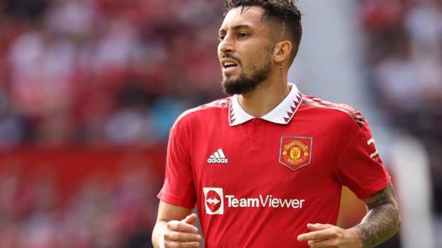 Alex Telles: Manchester United & Brazil full-back joins Al-Nassr in Saudi Pro League